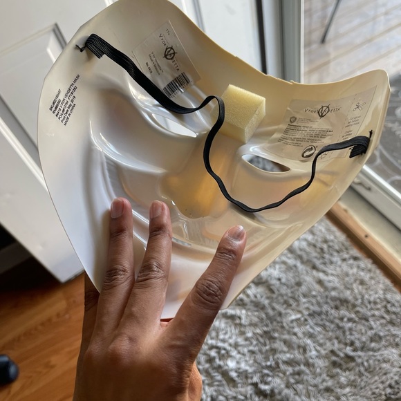 Mask - Picture 2 of 2